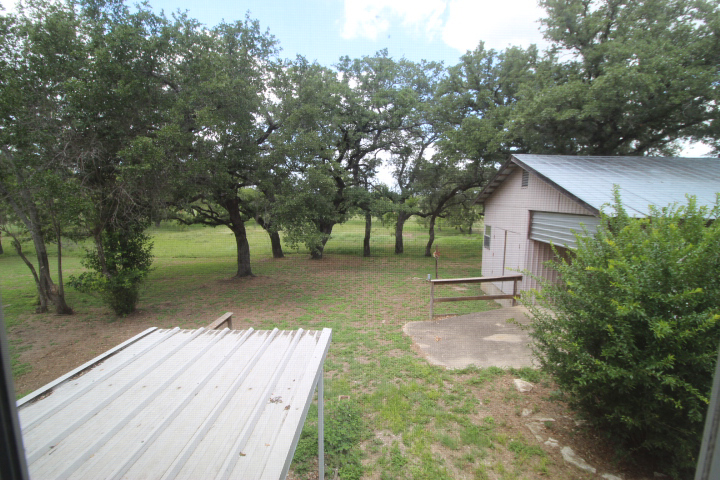 Photo of 1411-taylor-st-lampasas-tx-76550