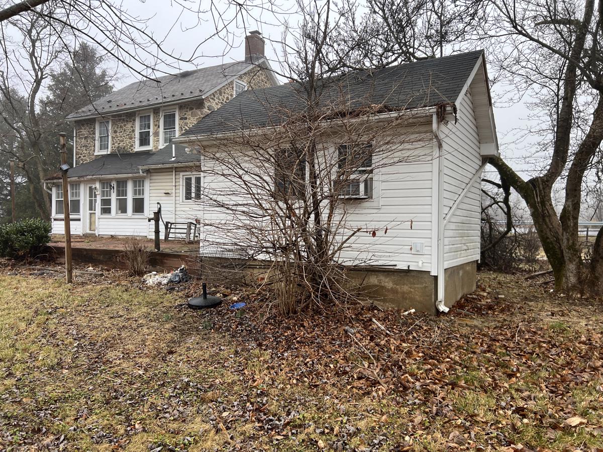 Photo of 2634-easton-rd-hellertown-pa-18055