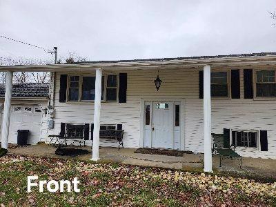 Photo of 121-parkway-estates-dr-new-cumberland-wv-26047