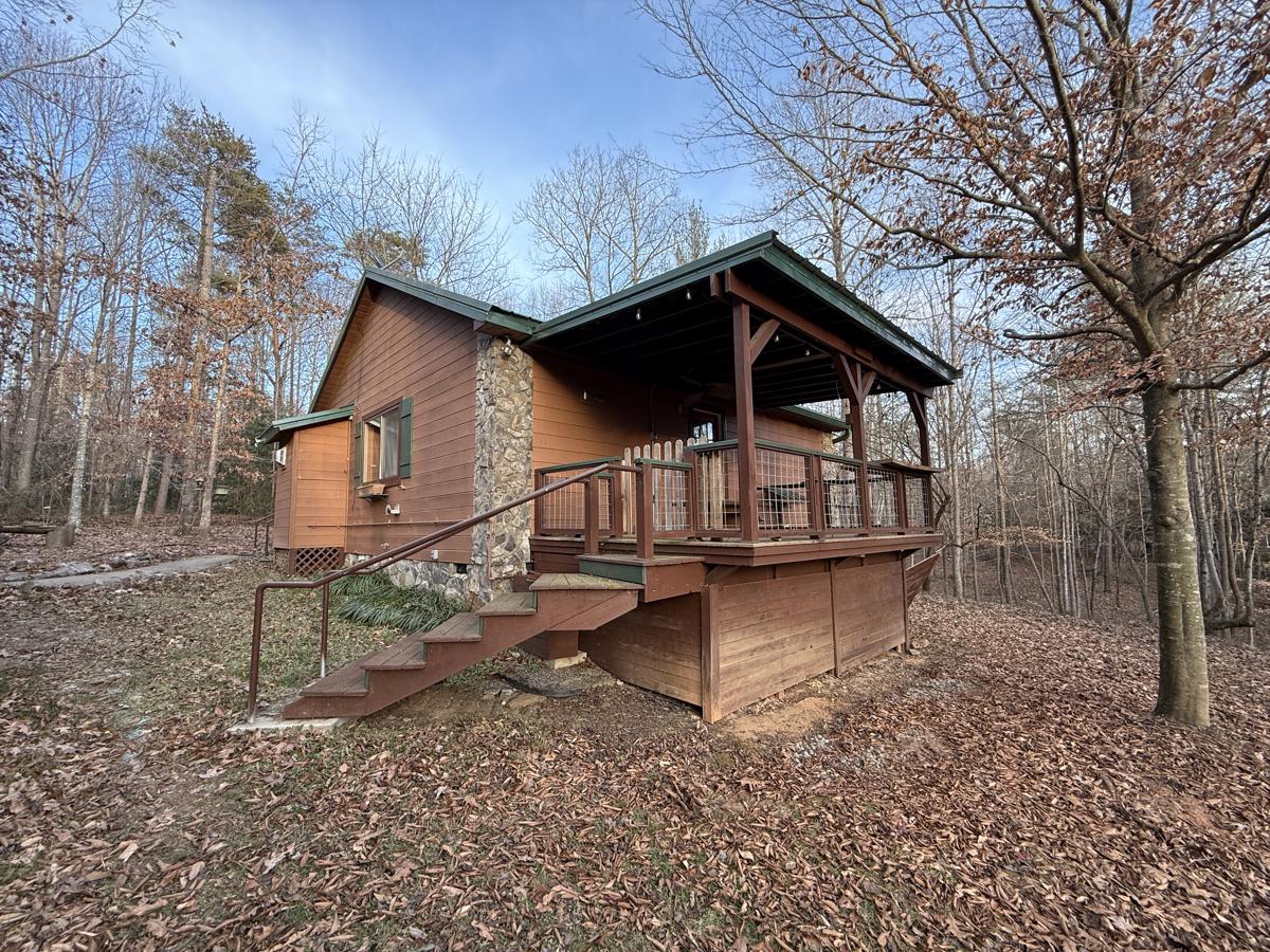 Photo of 585-cabin-cove-ln-moravian-falls-nc-28654