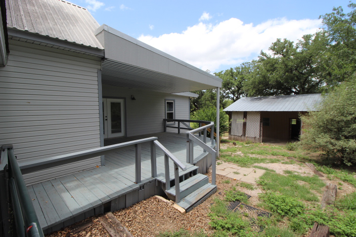 Photo of 1411-taylor-st-lampasas-tx-76550