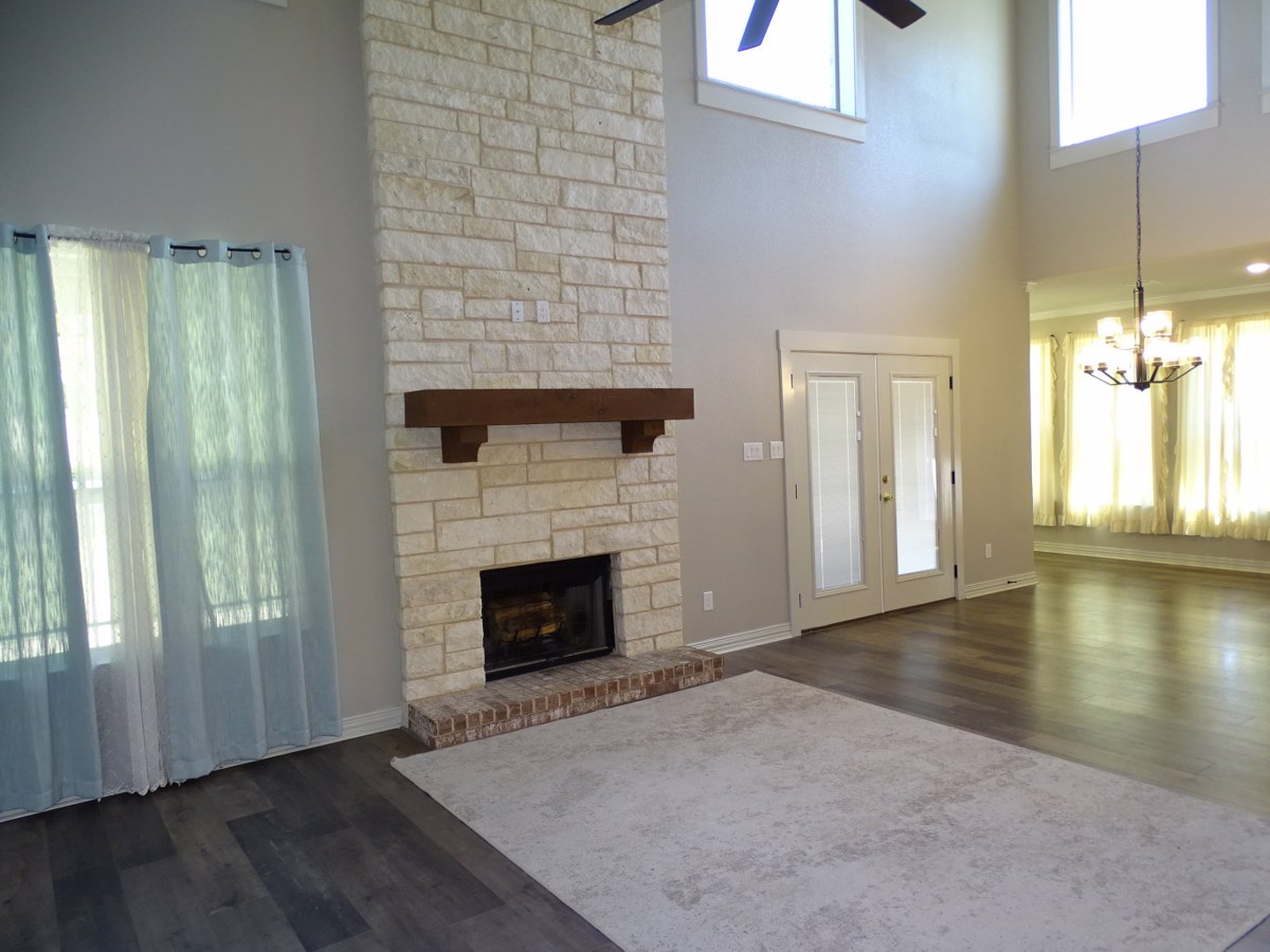 Photo of 703-s-nolan-river-rd-cleburne-tx-76033