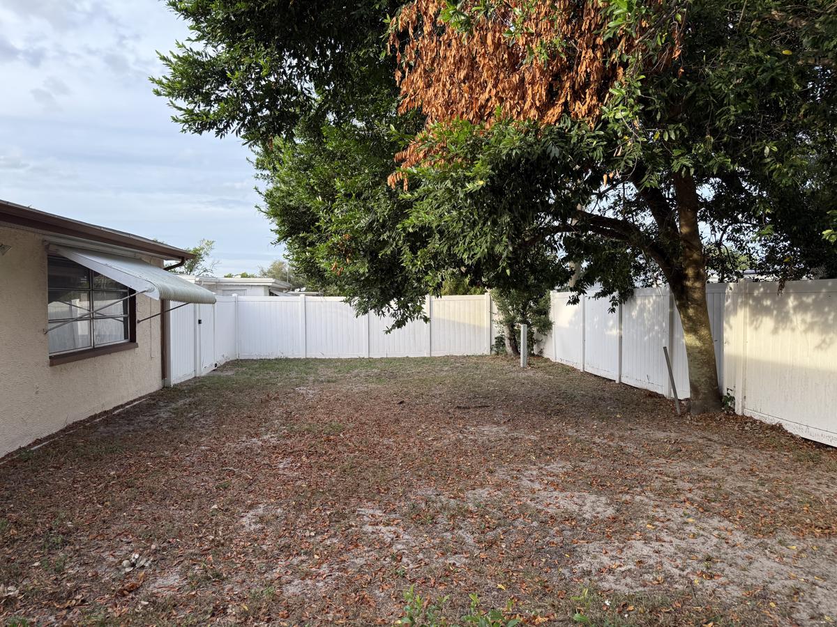 Photo of 10820-queens-rd-port-richey-fl-34668