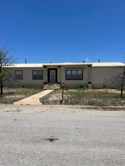 Photo of 1301-savell-st-sonora-tx-76950