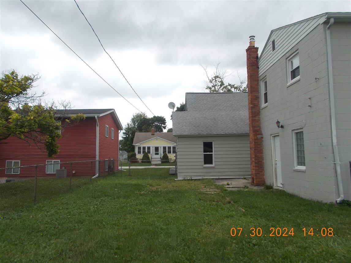 Photo of 22109-saint-stephens-st-rockwood-mi-48173