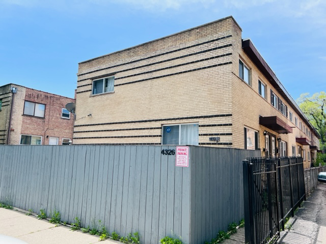 Photo of 4326n-kedvale-ave-chicago-il-60641