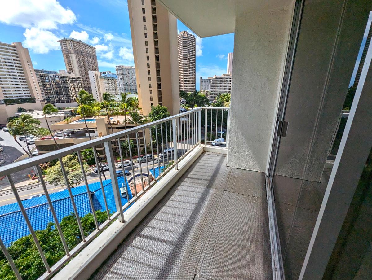 Photo of 400-hobron-lane-#807-honolulu-hi-96815