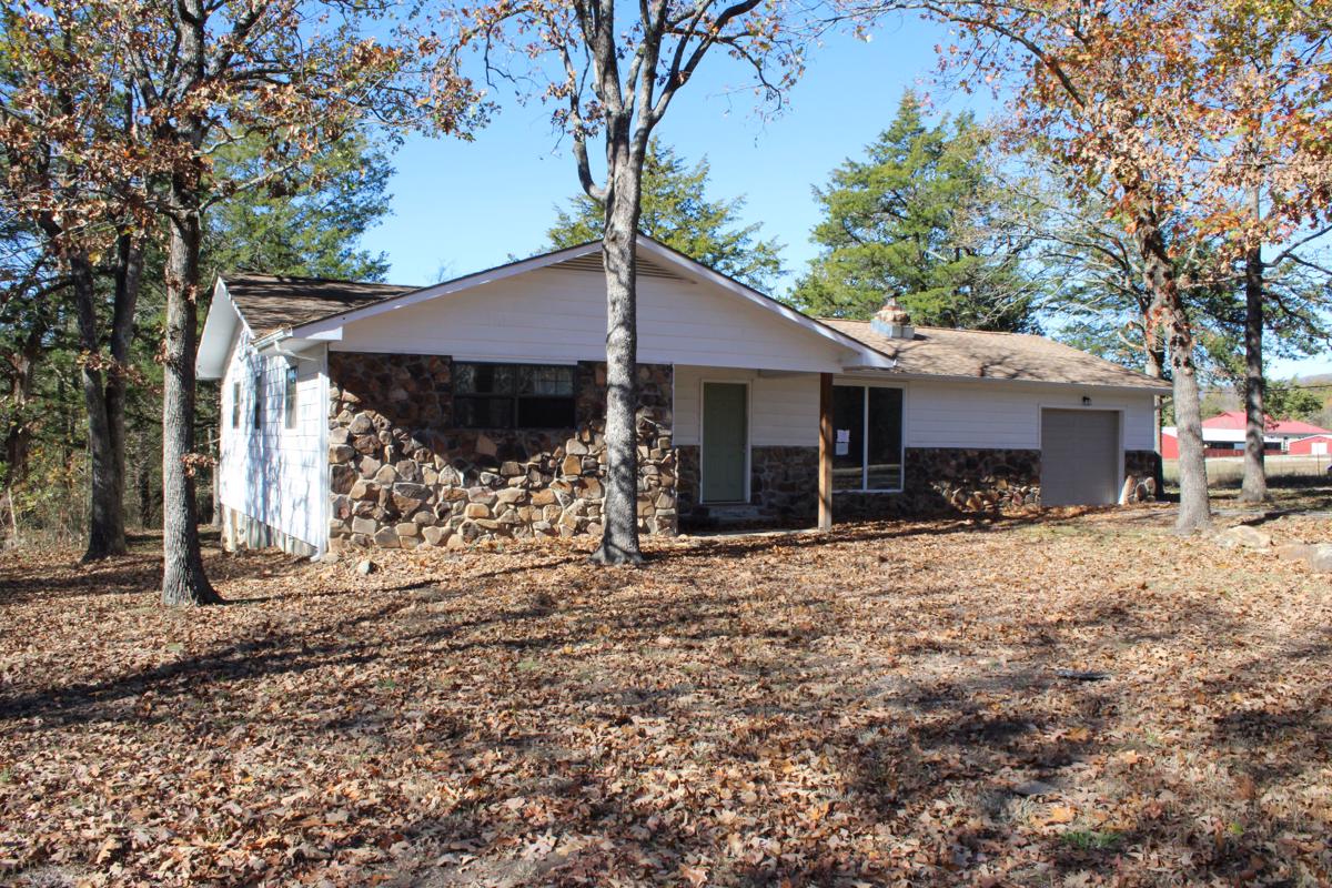 Photo of 305-s-cedar-st-yellville-ar-72687