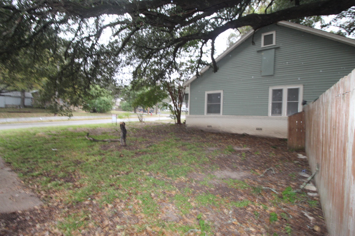 Photo of 212-s-stidham-st-hamilton-tx-76531