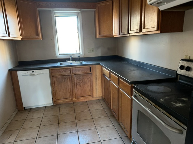 Photo of 62-pleasant-st-manchester-ct-06040