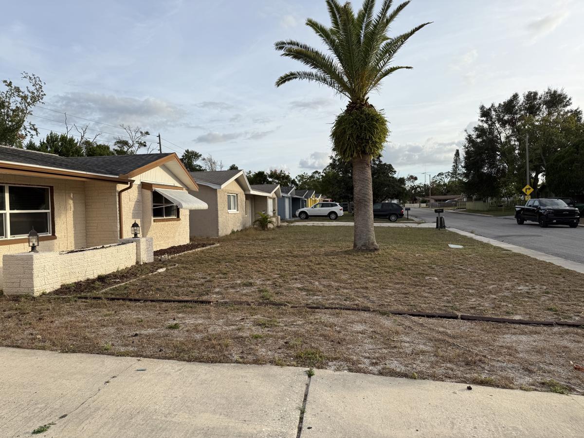 Photo of 10820-queens-rd-port-richey-fl-34668