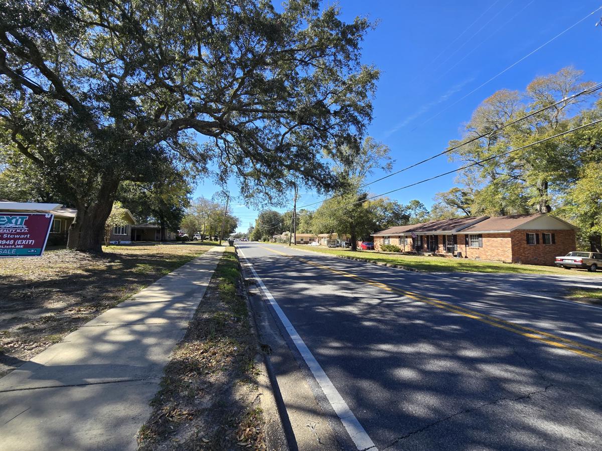 Photo of 6445-berryhill-rd-milton-fl-32570