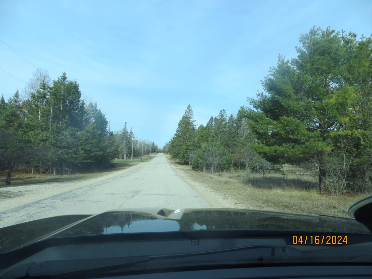 Photo of 2592w-dixner-rd-gulliver-mi-49840