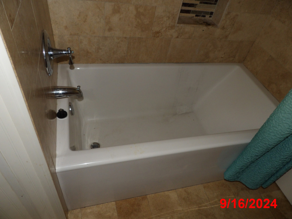 Photo of 7130-glenmore-dr-lambertville-mi-48144