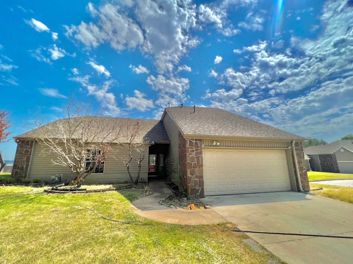 101 Aspen, Pryor, OK 74361 | MLS# 2333008 | VRM Properties