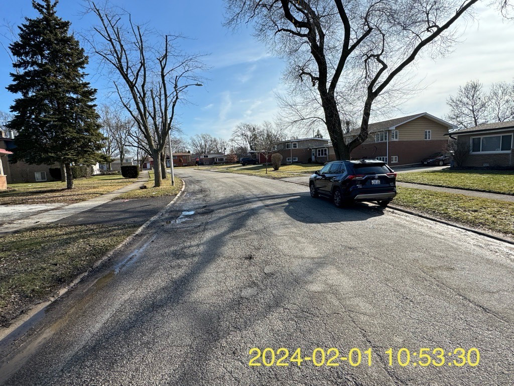 Photo of 339-sandra-ln-chicago-heights-il-60411
