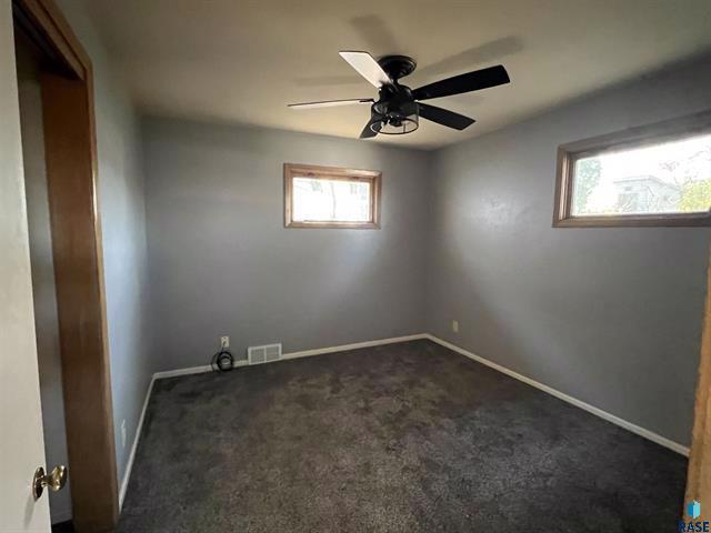 Photo of 715-s-willow-ave-sioux-falls-sd-57104