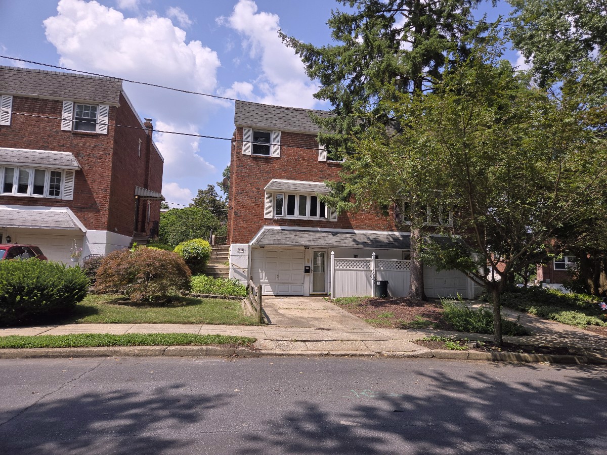 Photo of 9038-lykens-ln-philadelphia-pa-19128