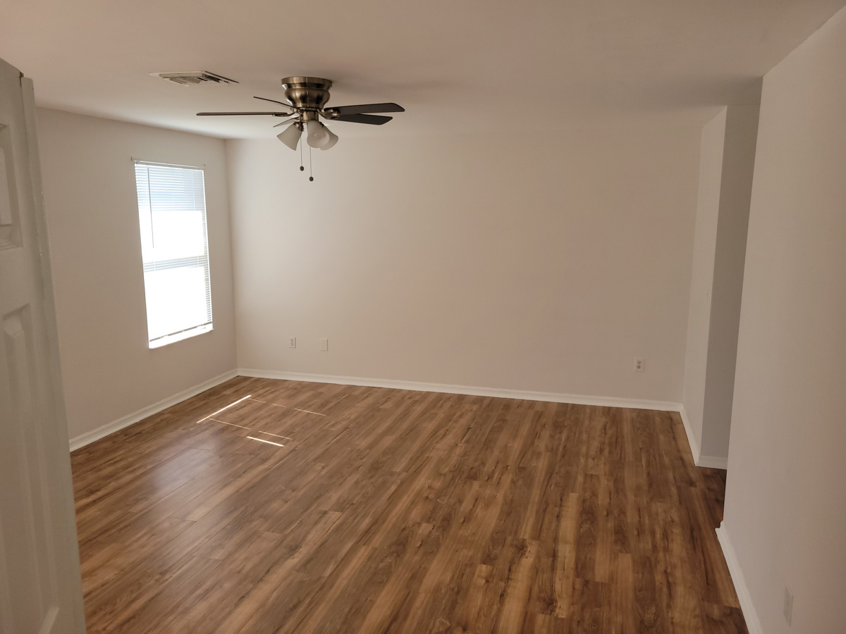 Photo of 11159-lakeland-cir-fort-myers-fl-33919