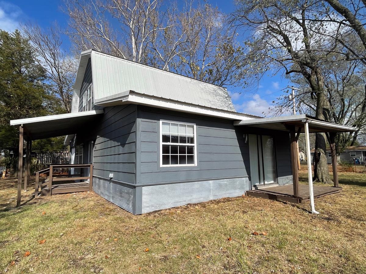 Photo of 104-pine-ave-gentry-ar-72734