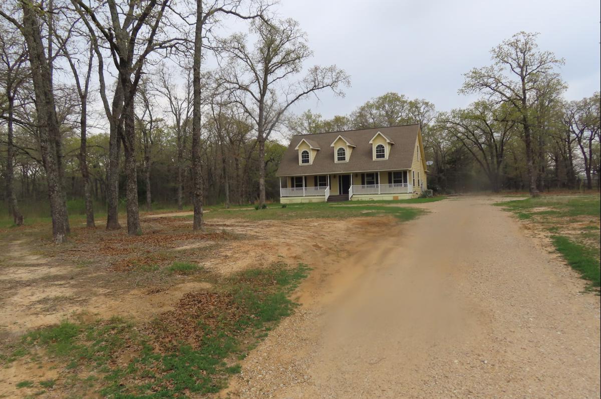 Photo of 8464-county-rd-4076-scurry-tx-75158