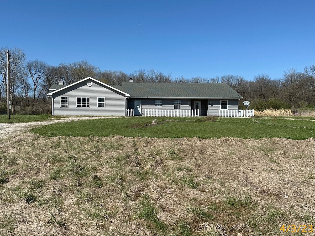 Photo of 9060-w-400-s-owensville-in-47665