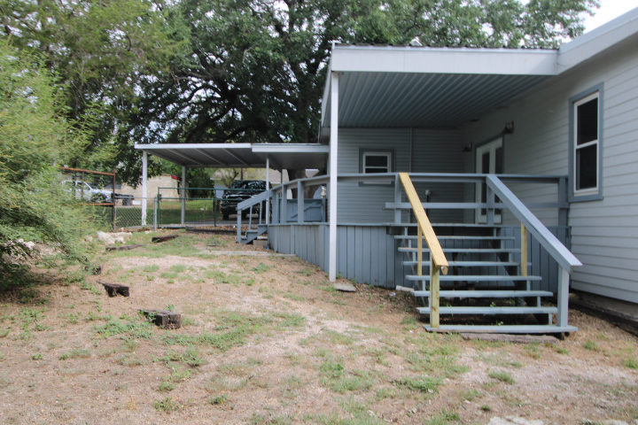 Photo of 1411-taylor-st-lampasas-tx-76550