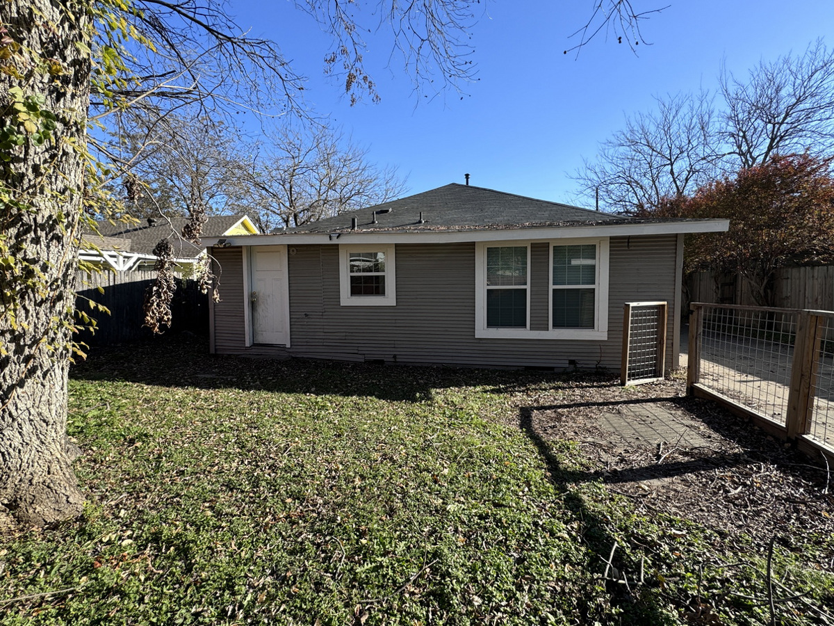 Photo of 709n-buffalo-ave-cleburne-tx-76033