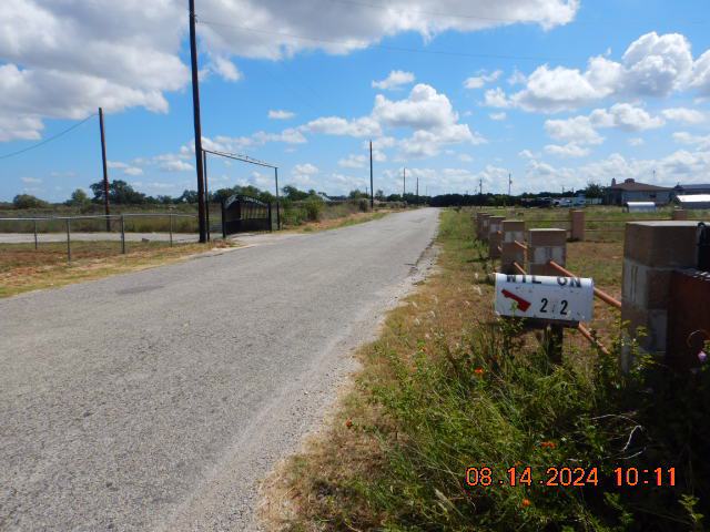 Photo of 272-county-road-341-la-vernia-tx-78121