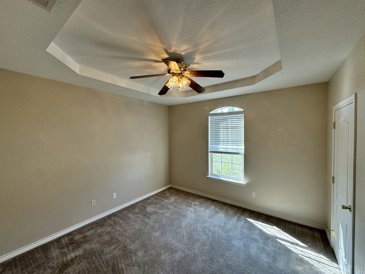 Photo of 7103-treaty-oaks-blvd-granbury-tx-76048