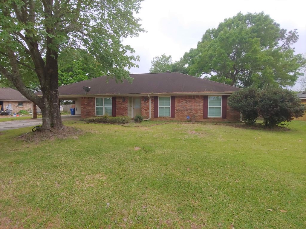 Photo of 113-weeks-drive-youngsville-la-70592
