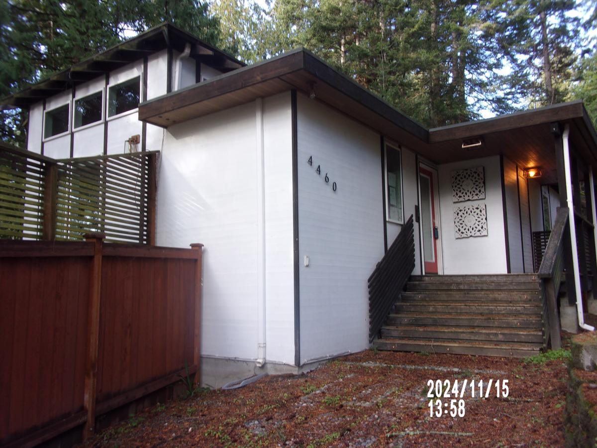 Photo of 4460-s-camano-dr-camano-island-wa-98282